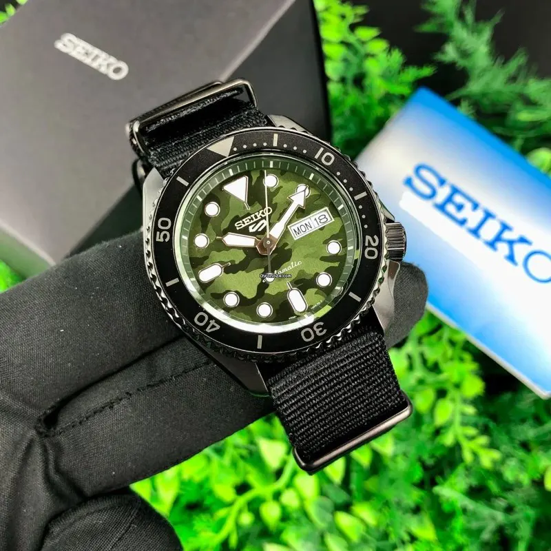 Seiko 5 Sports SKX 'Camouflage' Street Men's Watch- SRPJ37K1